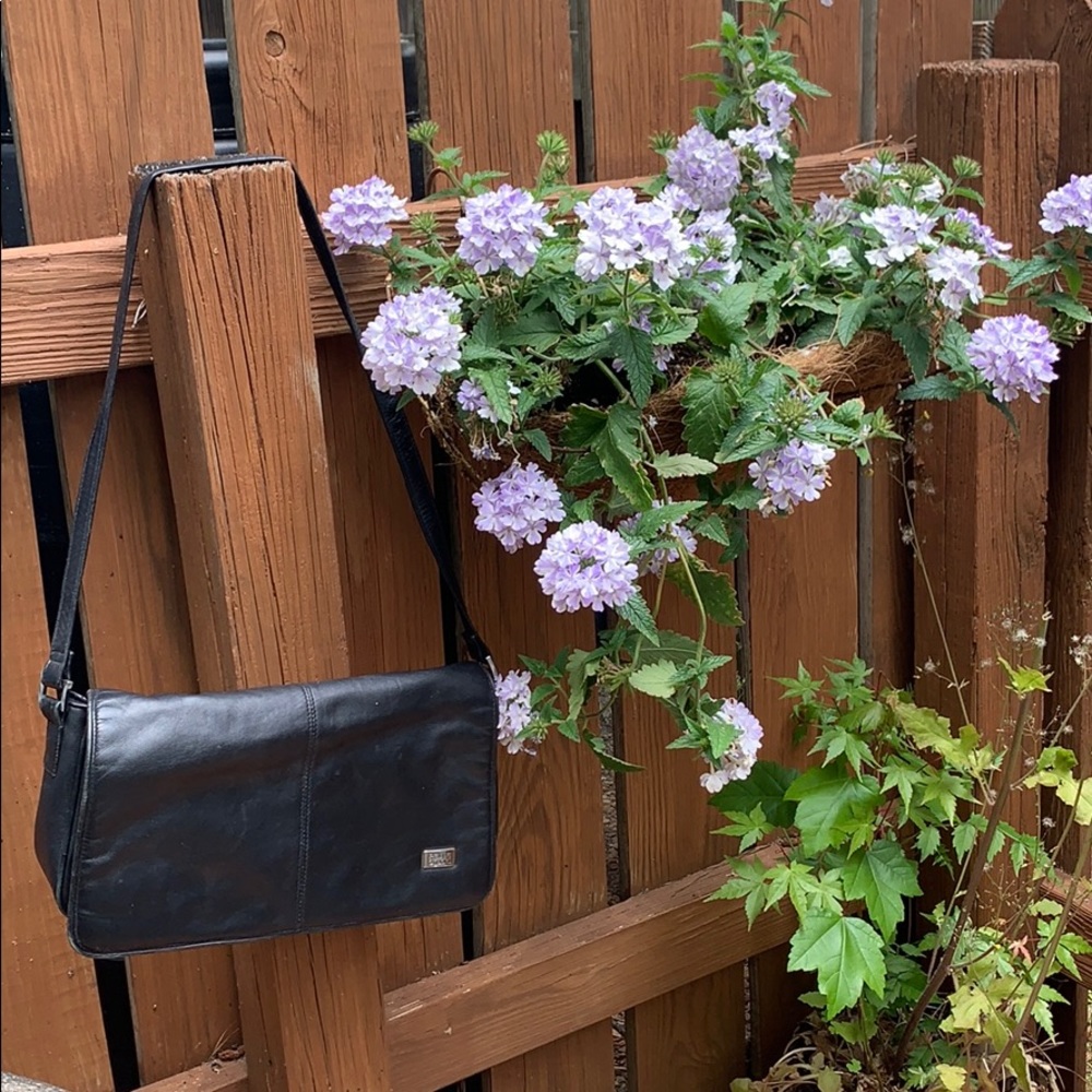 Wilson’s Leather Pelle Studio Y2K bag